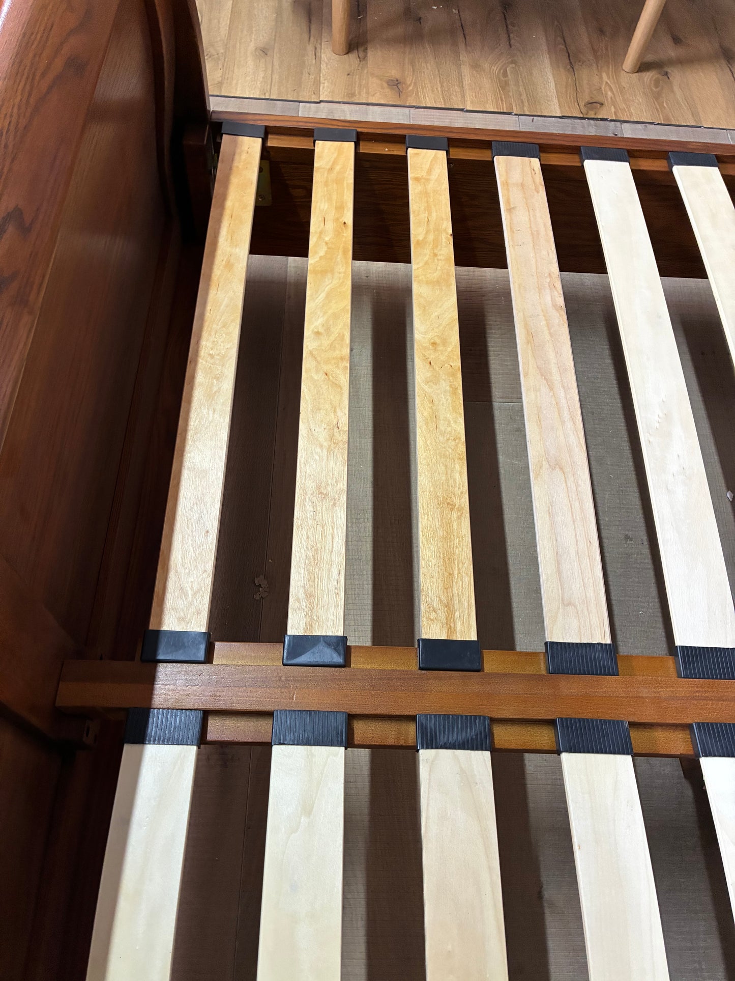 cotswold WINCHCOMBE OILED DARK OAK King Sleigh Bed
