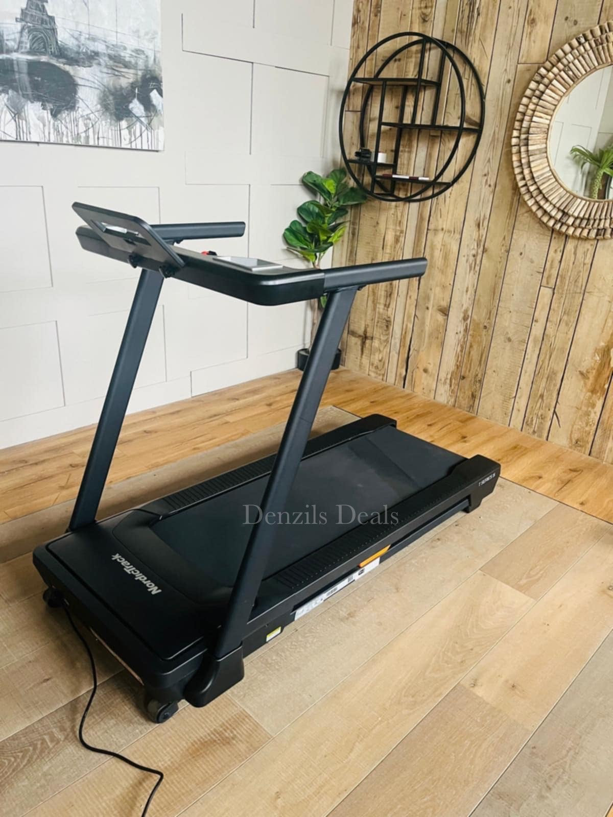 Nordic Track T Series 5 Treadmill, Home Exercise & Fitness R43 RRP £699