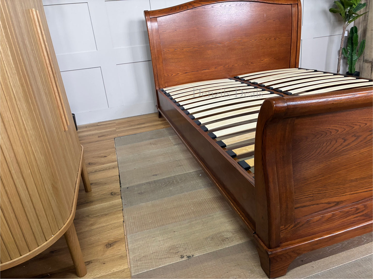 cotswold WINCHCOMBE OILED DARK OAK King Sleigh Bed
