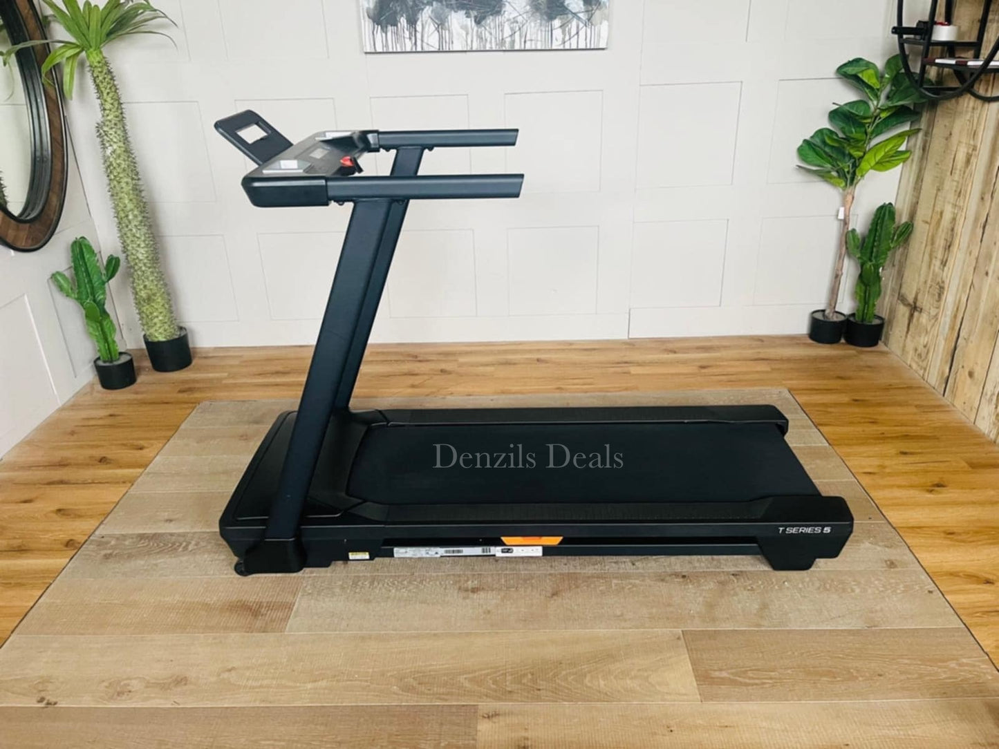 Nordic Track T Series 5 Treadmill, Home Exercise & Fitness R43 RRP £699