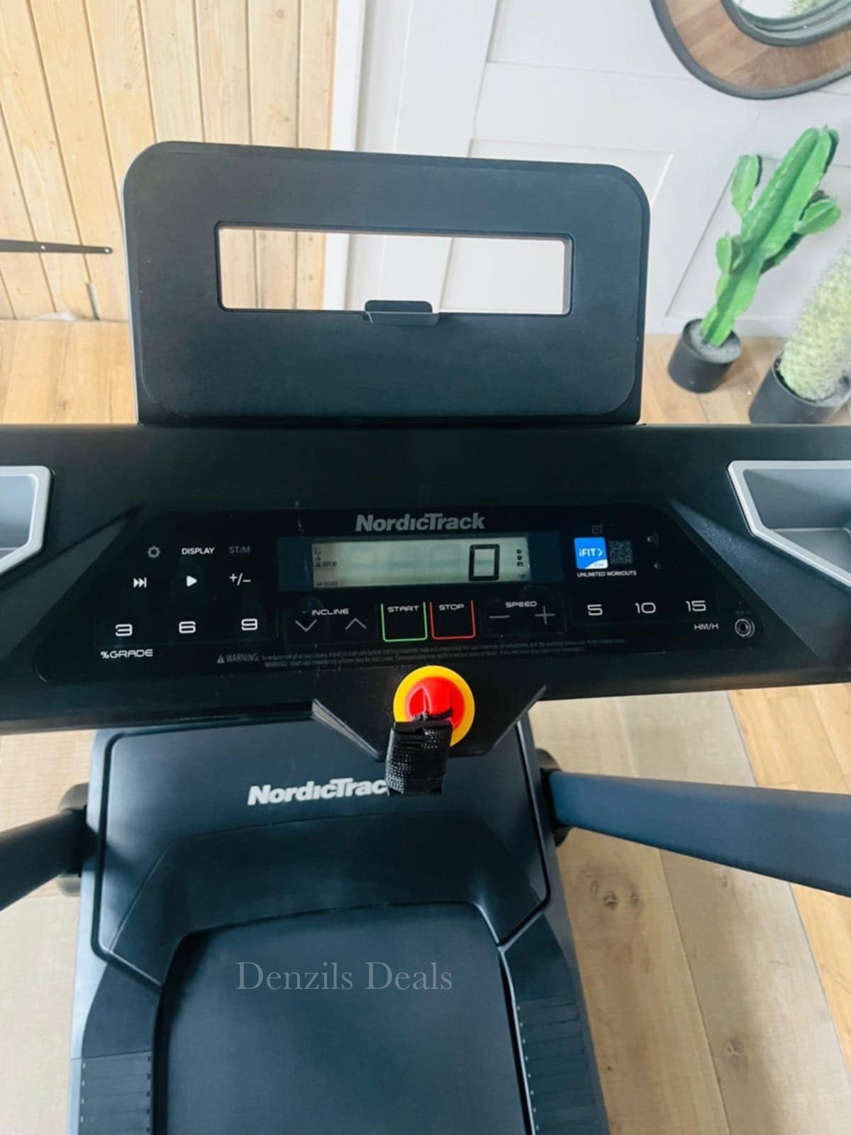 Nordic Track T Series 5 Treadmill, Home Exercise & Fitness R43 RRP £699