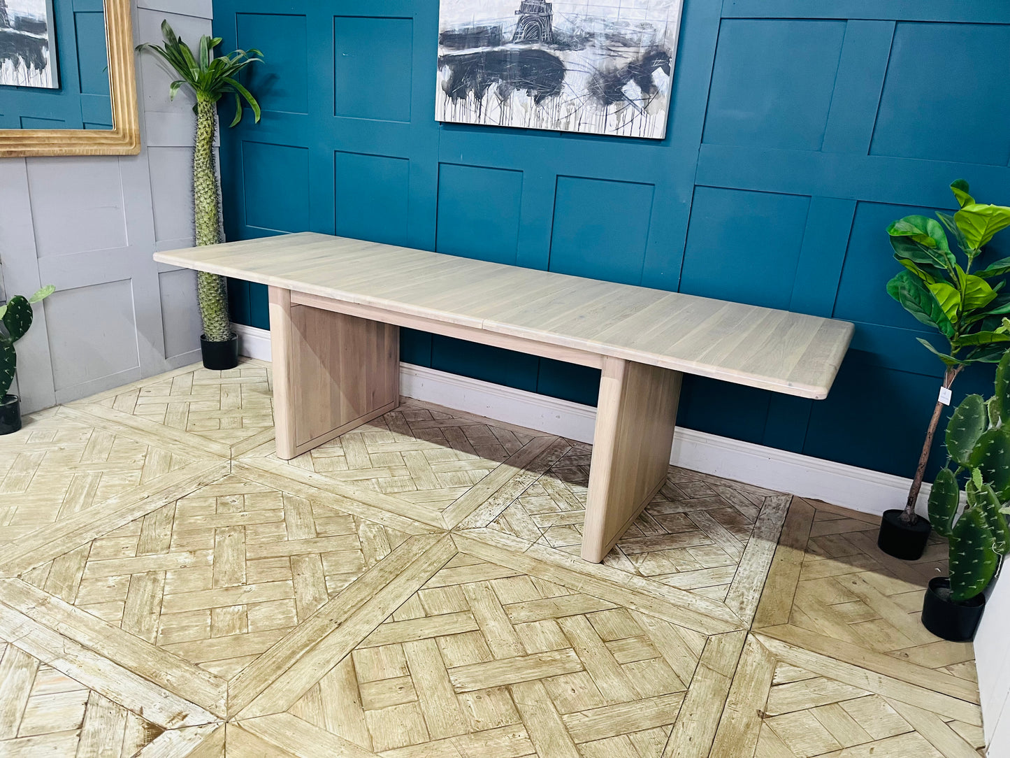 GATSBY Washed Oak Extending Dining Table