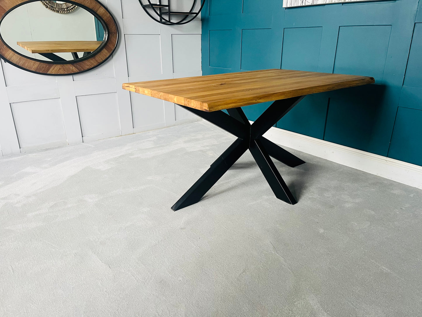 Live Edge Dining Table With Starlight Legs 6-seater