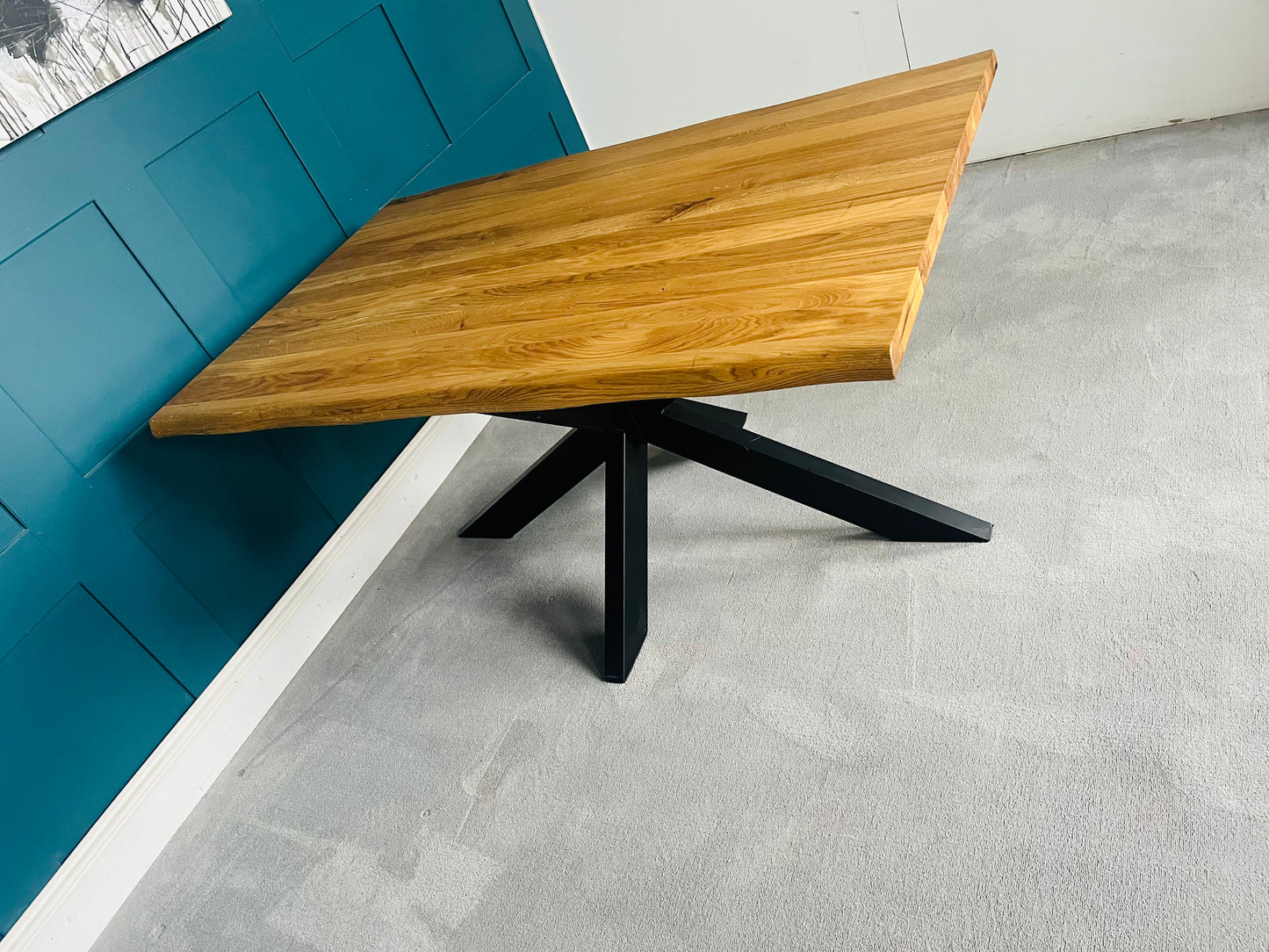 Live Edge Dining Table With Starlight Legs 6-seater