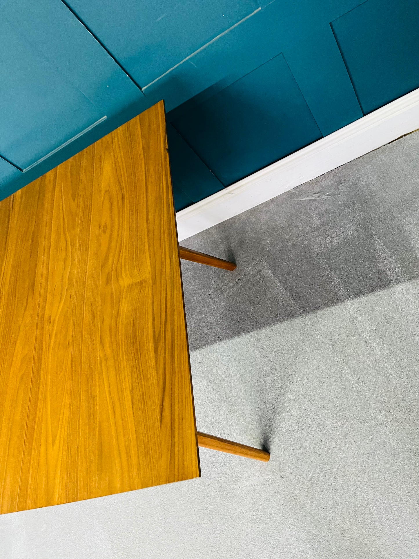West elm Mid Century dining table 152cm *No Leaf*