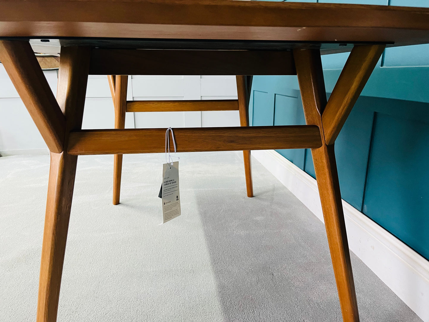 West elm Mid Century dining table 152cm *No Leaf*