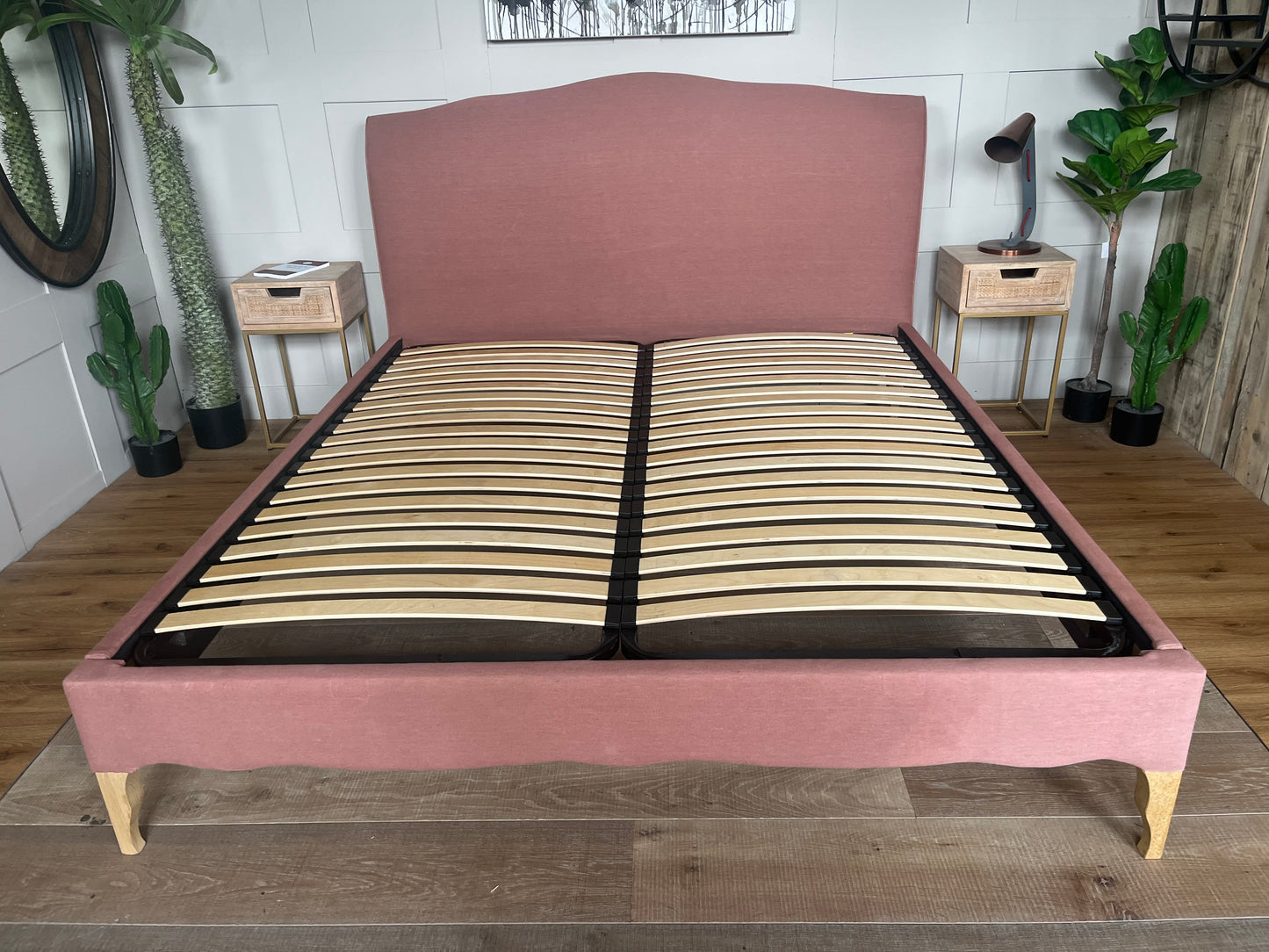 Loaf Frenchie Super Kingsize Bed Pudding Pink Clever Linen