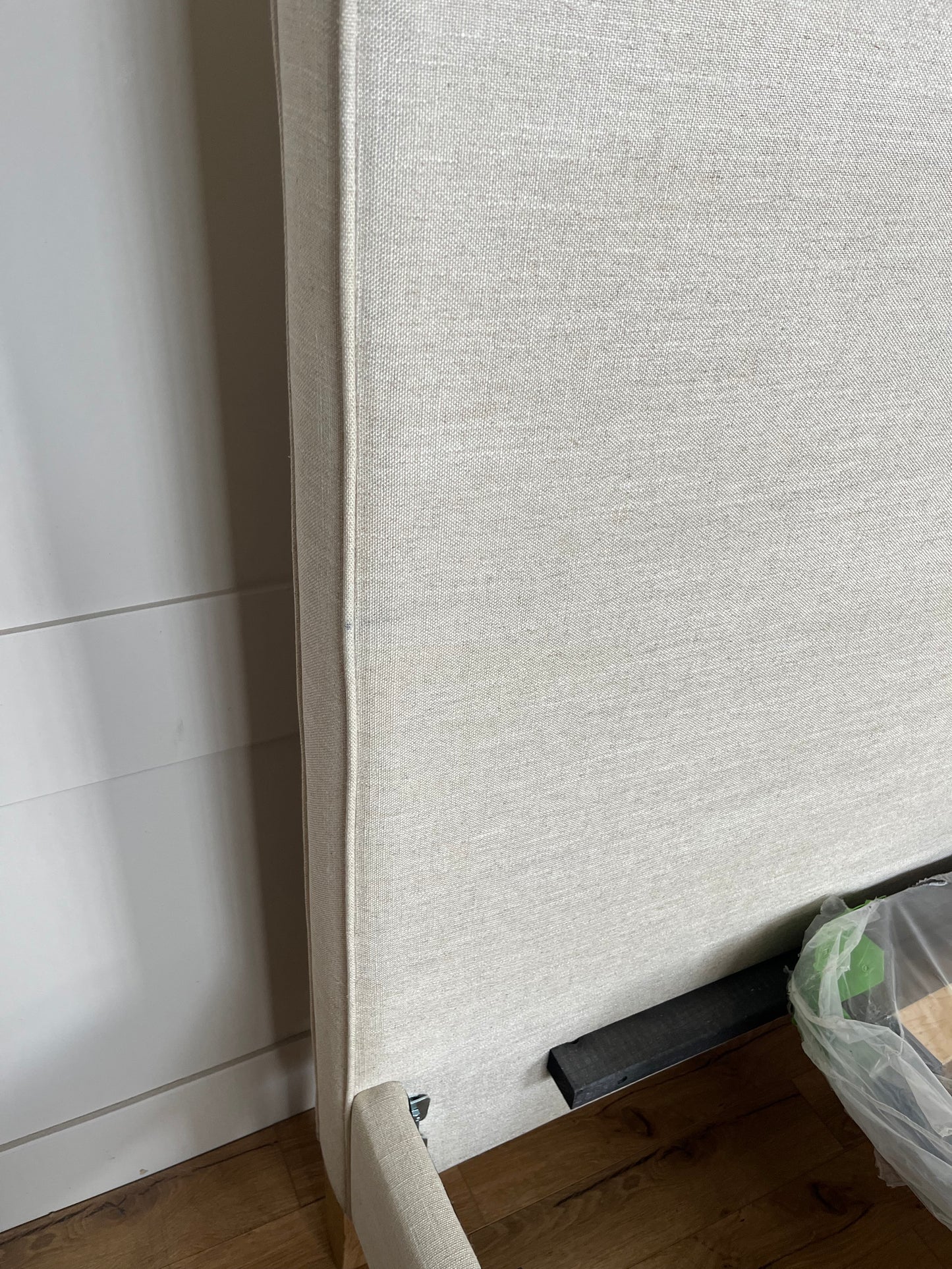 Loaf Piper kingsize Bedstead in Thatch House Fabric