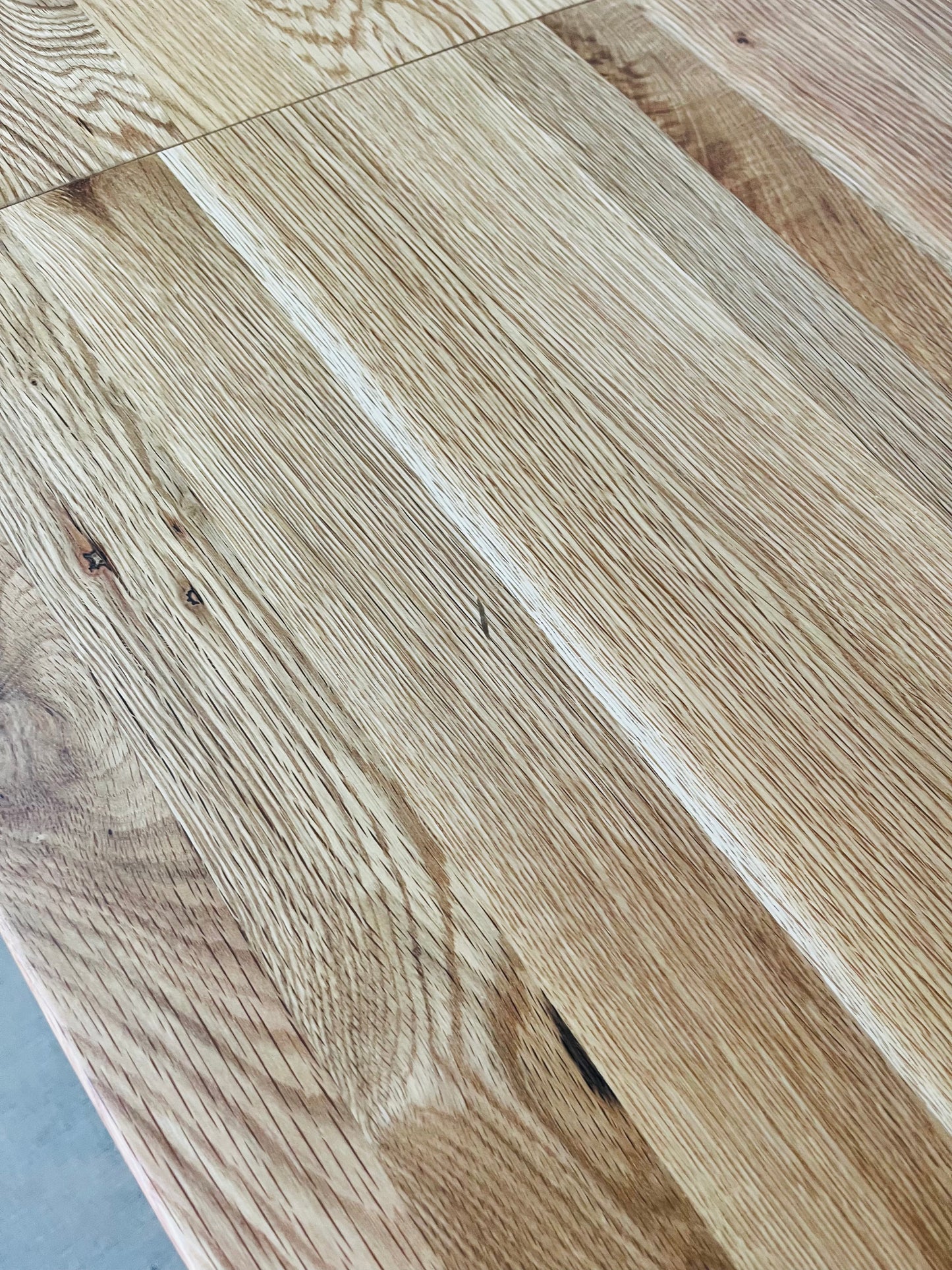 BENTLEY Natural Solid Oak 8-10 Seater Extendable Dining Table Rrp £1079