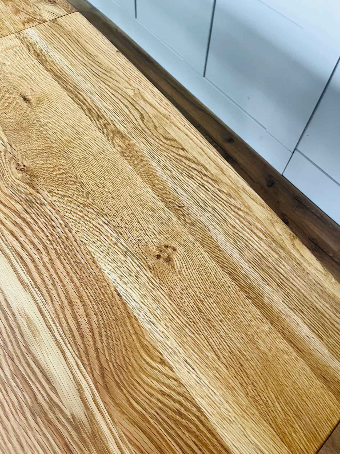 BENTLEY Natural Solid Oak 8-10 Seater Extendable Dining Table Rrp £1079