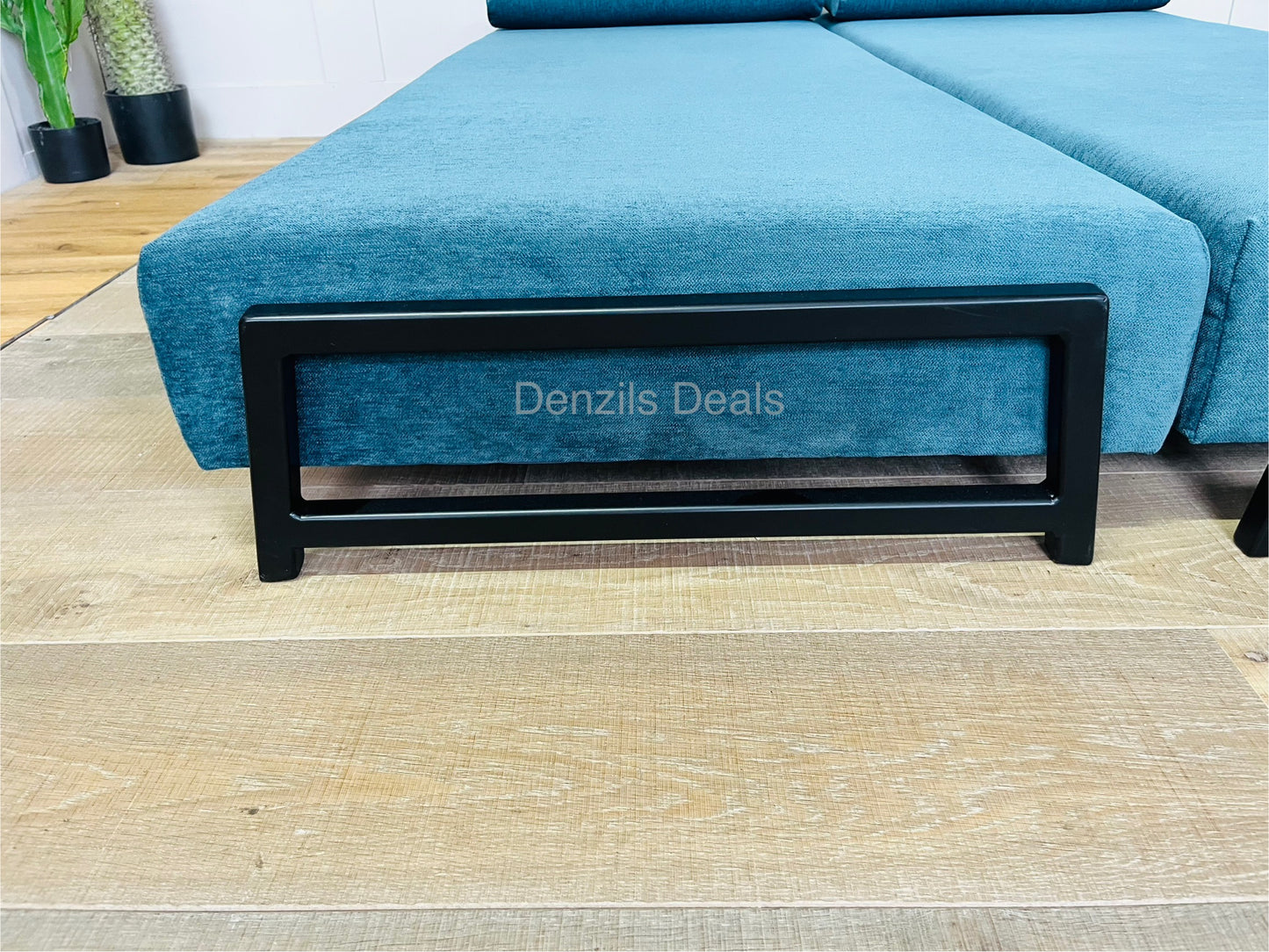 Innovative Duplet Daybed with Powder Coated Metal Legs
