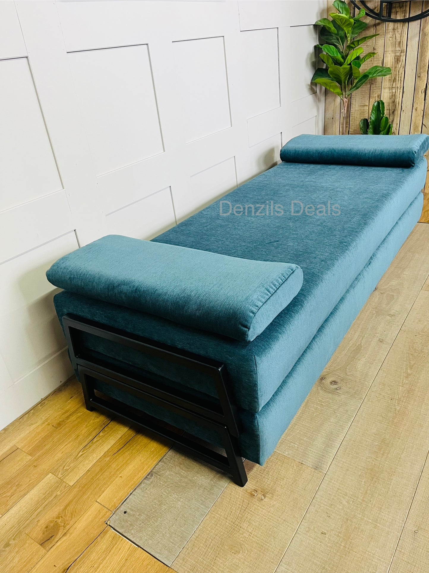 Innovative Duplet Daybed with Powder Coated Metal Legs