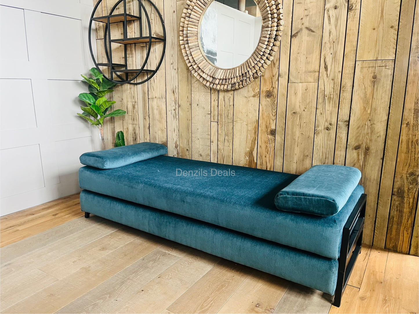 Innovative Duplet Daybed with Powder Coated Metal Legs