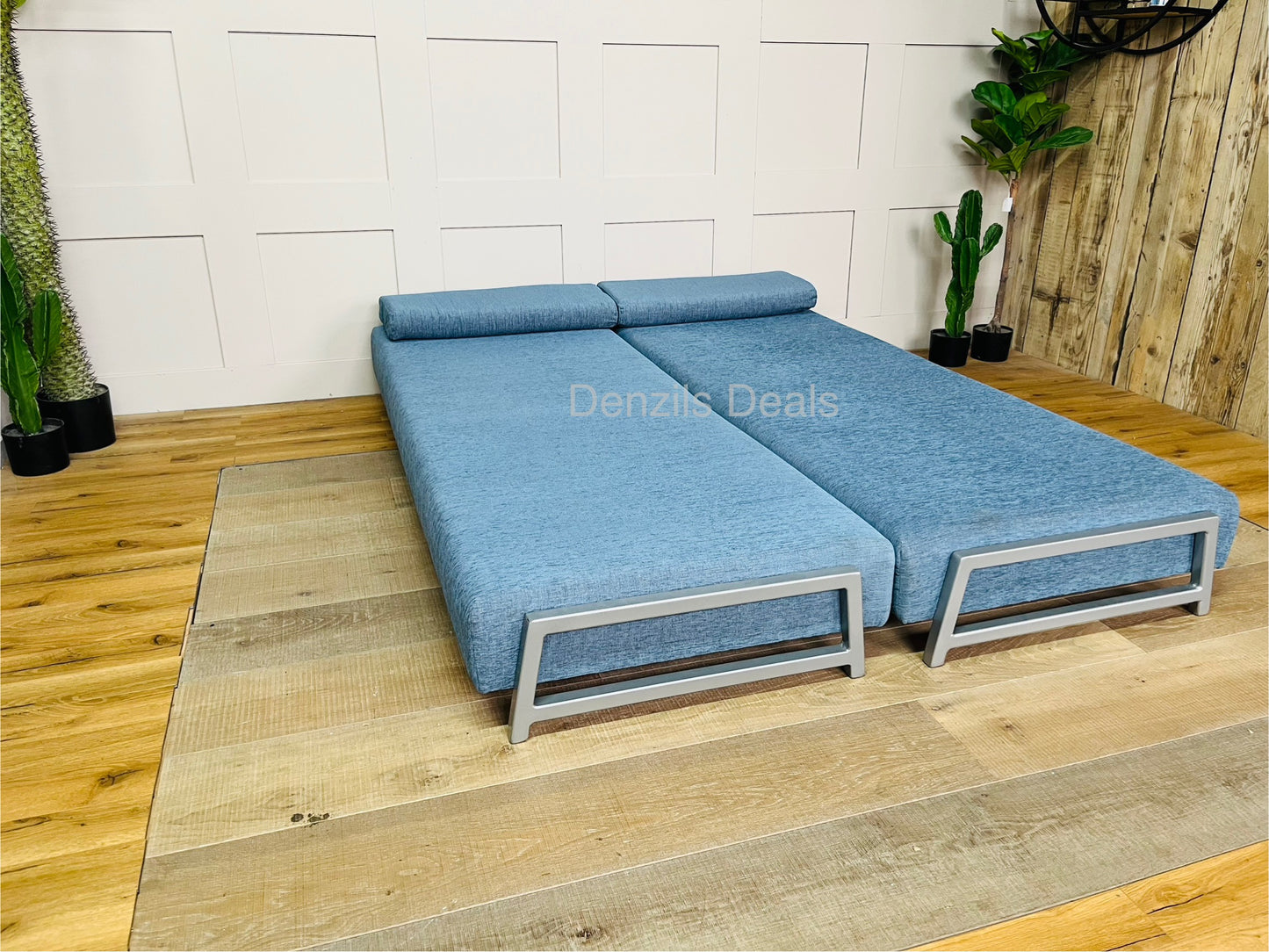 innovative Duplet Daybed With Powder Coated Silver Metal Legs