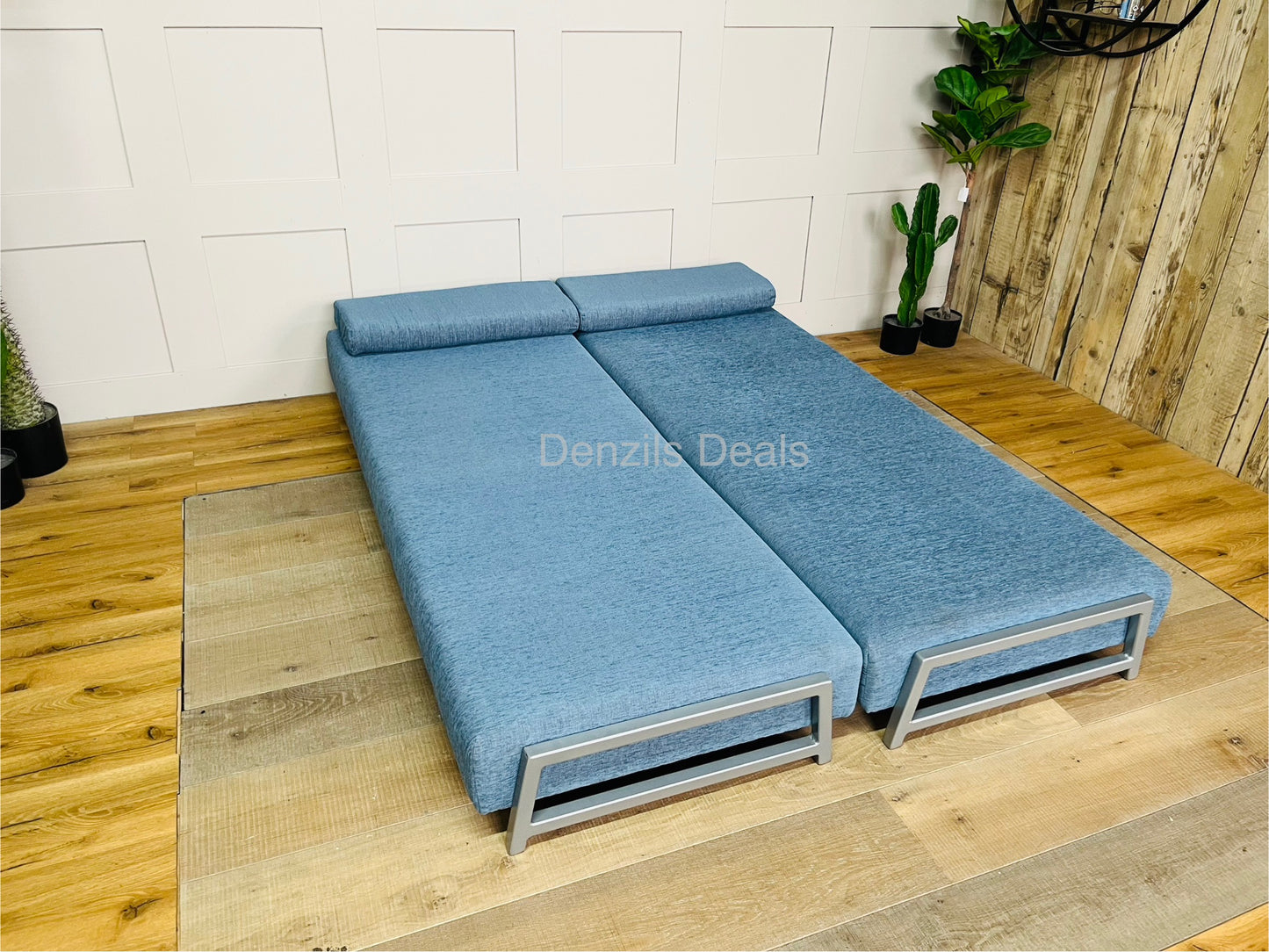 innovative Duplet Daybed With Powder Coated Silver Metal Legs
