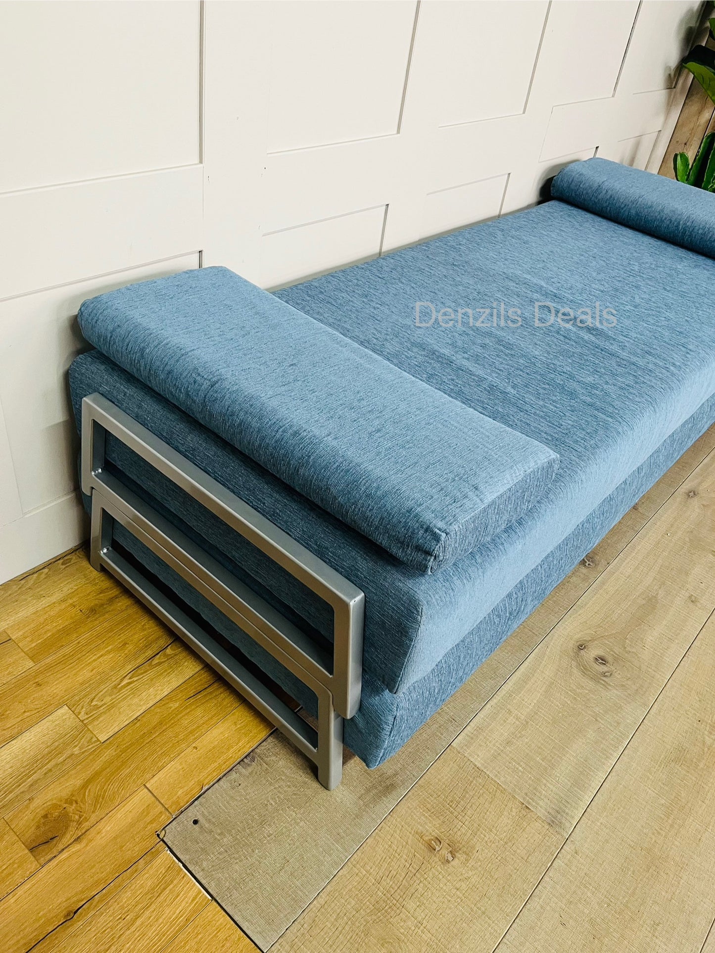 innovative Duplet Daybed With Powder Coated Silver Metal Legs