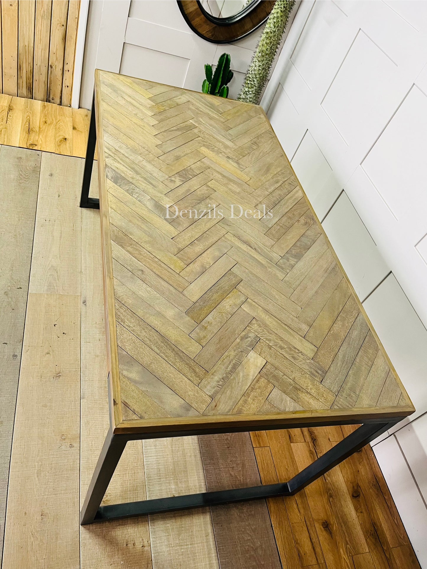Cumo 160cm Mango Wood Dining Table R19
