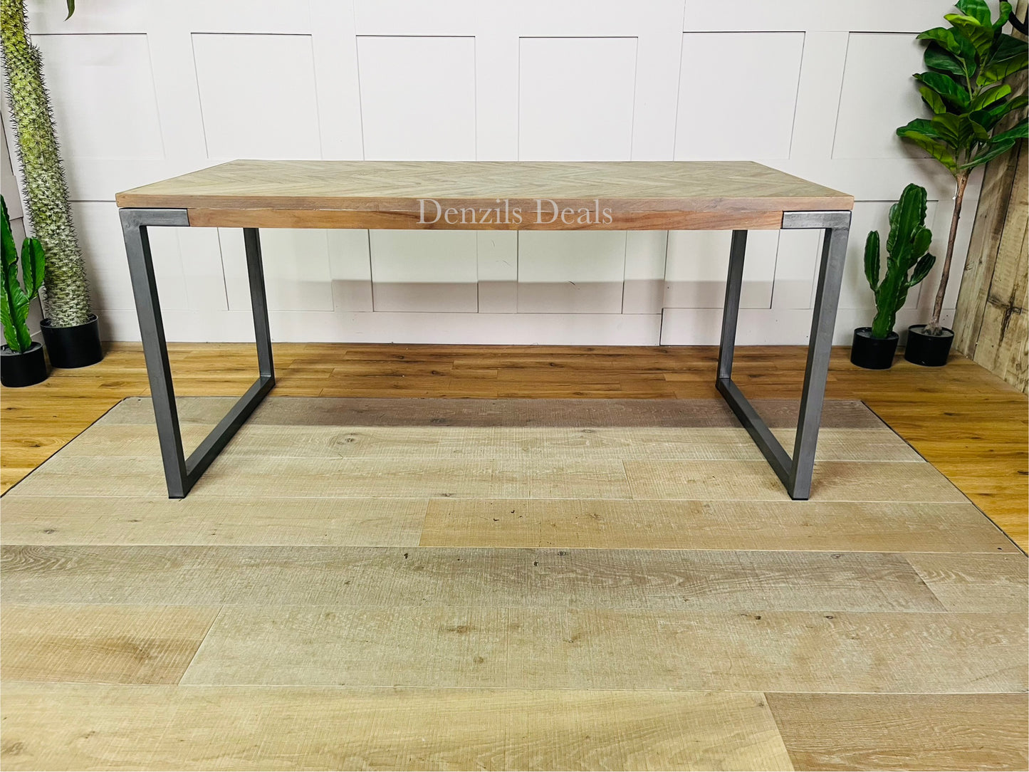 Cumo 160cm Mango Wood Dining Table R19