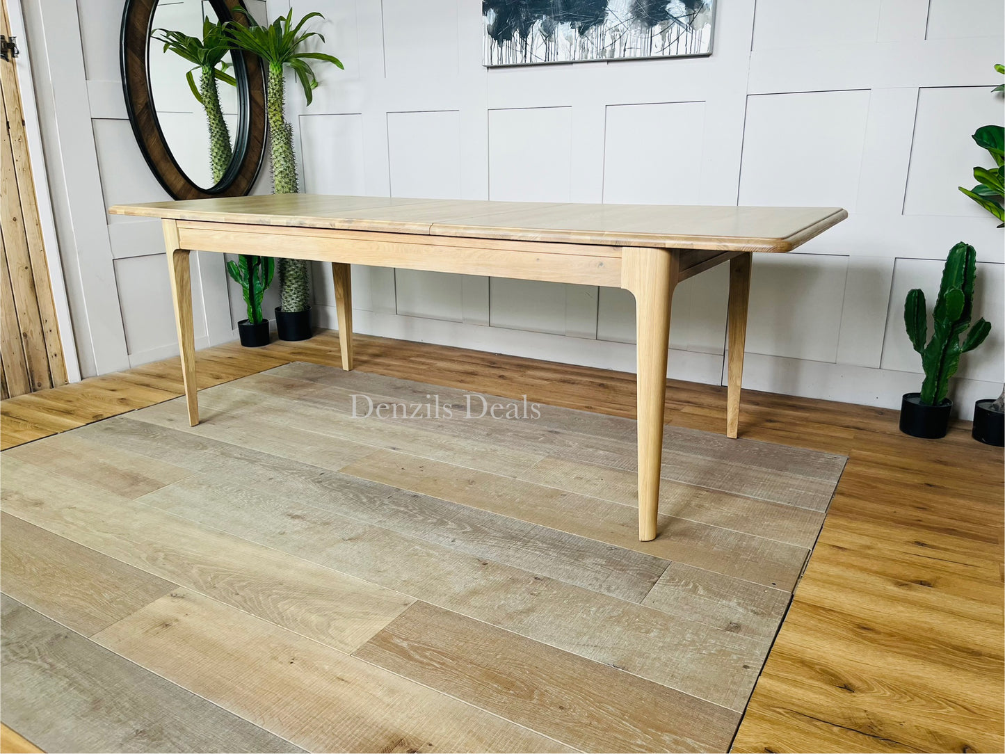 NEWTON Light Natural Solid Oak 6-8 Seater Extendable Dining Table