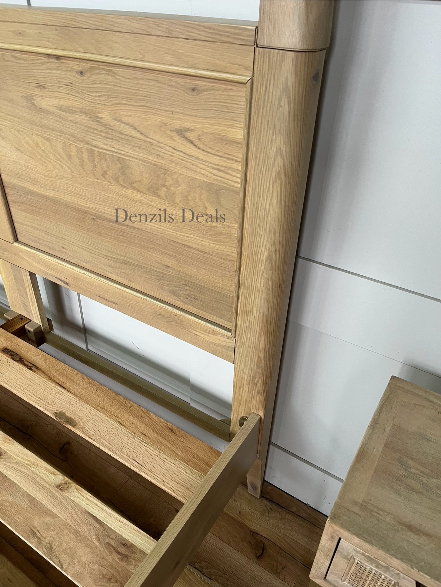 King-Size Four-Poster Bed, NEWTON Light Natural Solid Oak Bed