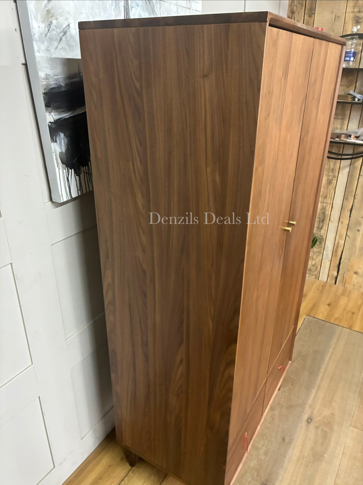 Fishe & Lilly WRIGHT WALNUT WARDROBE Rrp £1299