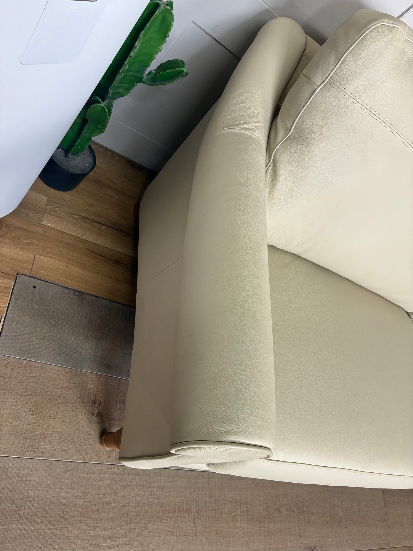 John Lewis Camber Grand 4 Seater Leather Sofa, Light Leg, Matt Pearl Rrp £2625