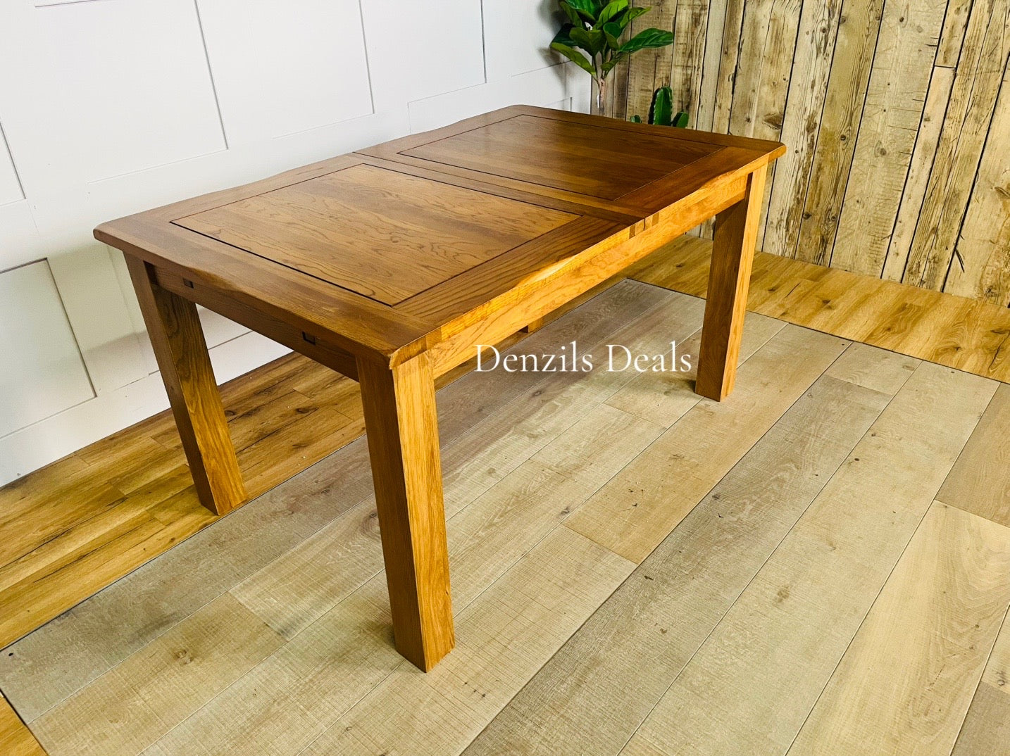 Solid Oak 6-8 Seater Extending Dining Table Rushmere Rustic  OakFurnitureland R2