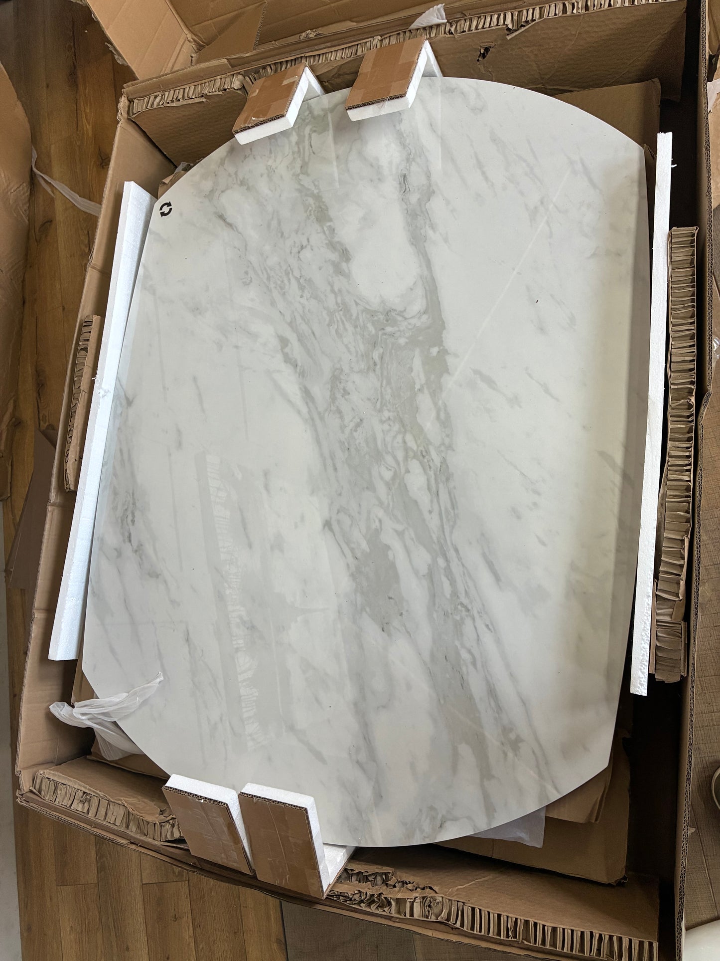 DFS Lille White Ceramic Marble Effect  Extending Dining Table RRP £999 R64