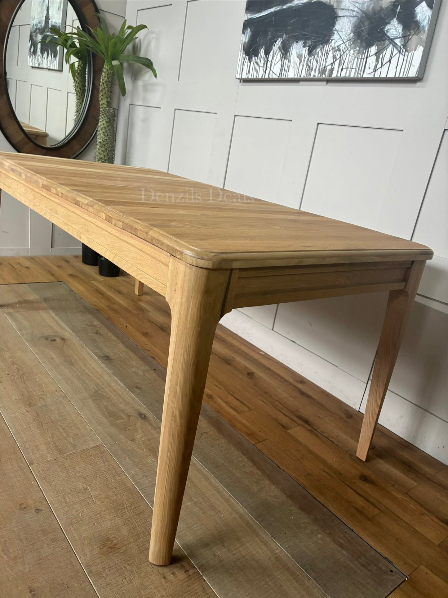 NEWTON Light Natural Solid Oak 6-8 Seater Extendable Dining Table Rrp £869