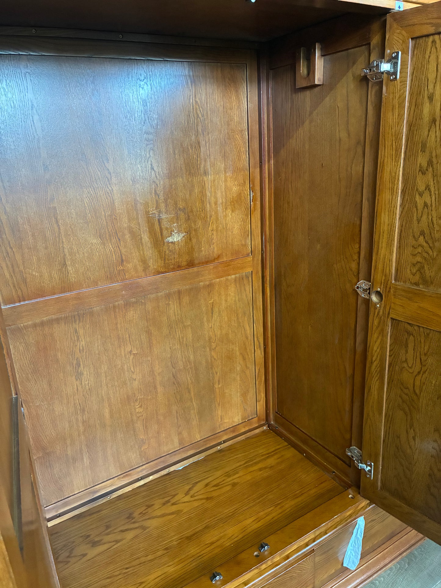 Cotswold WINCHCOMBE DARK OAK Triple Wardrobe
