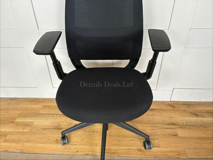 Steelcase Series 2 Office Chair With LiveBack Lumbar Support And 4D Armests R8