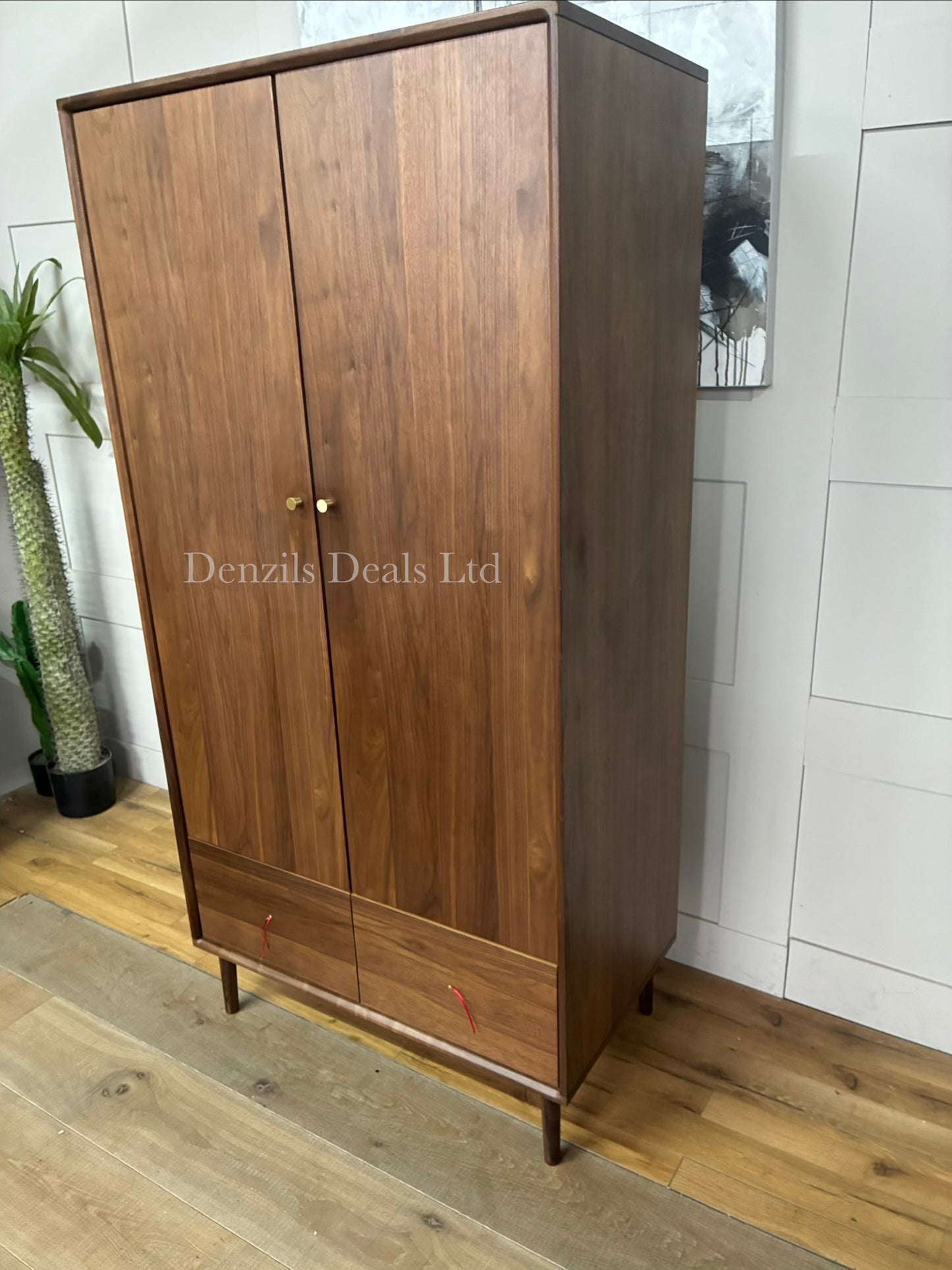 Fishe & Lilly WRIGHT WALNUT WARDROBE Rrp £1299
