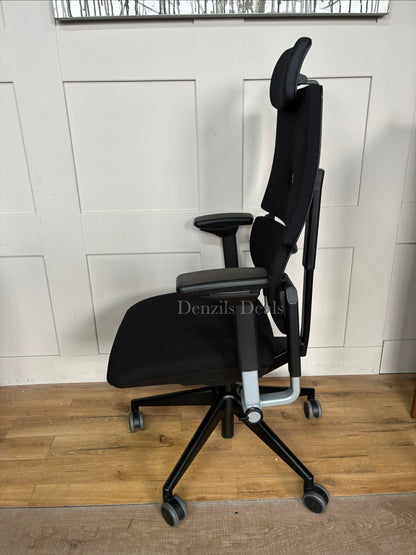 Steelcase Please – Ergonomic office chair With Head Rest