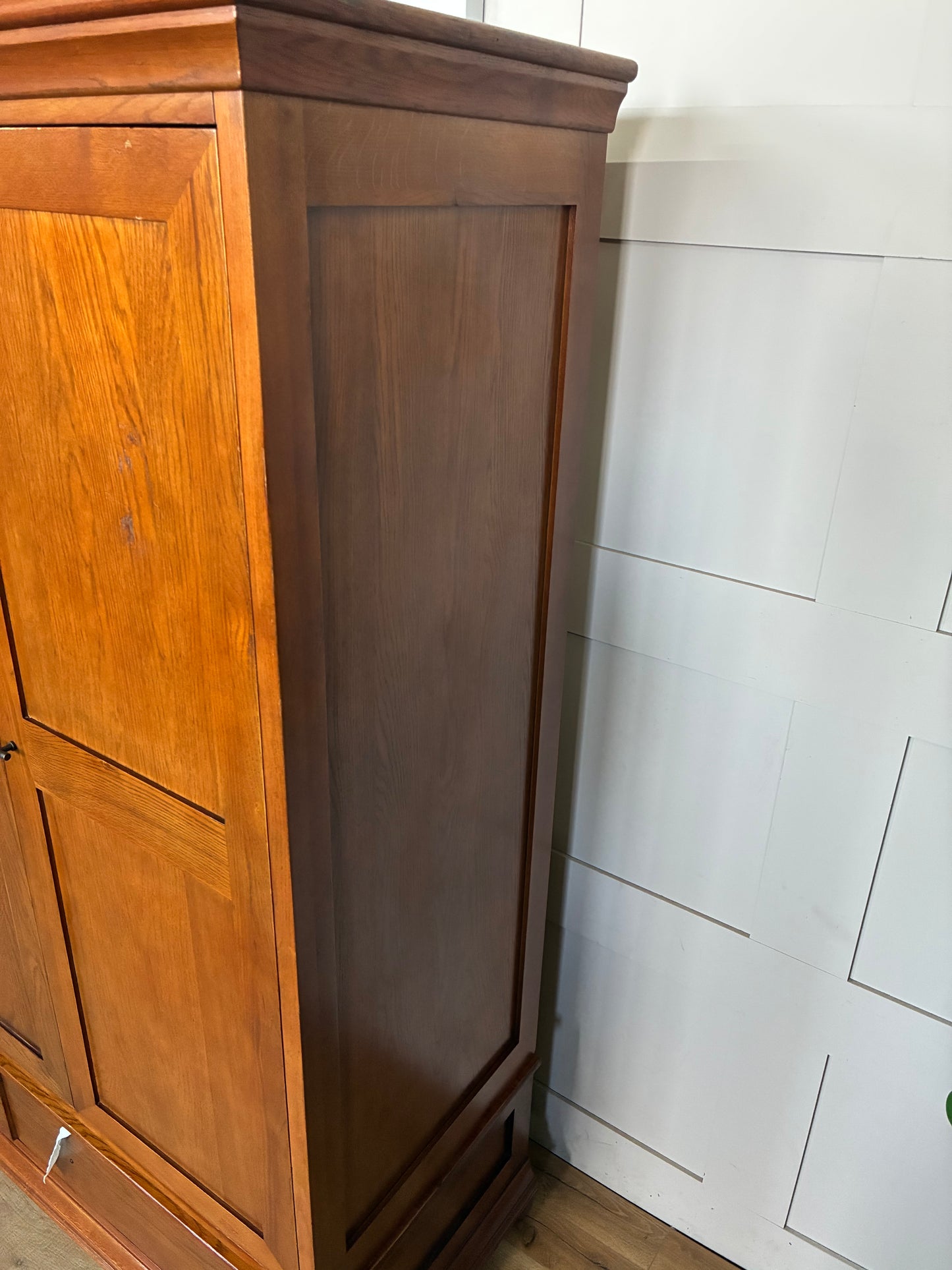 Cotswold WINCHCOMBE DARK OAK Triple Wardrobe