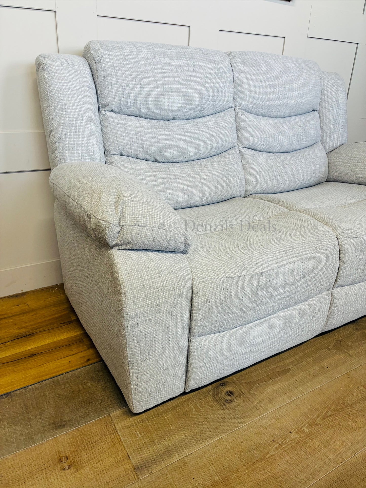 OAK FURNITURELAND Marlow 2 Seater Sofa Keswick Dove Fabric R50