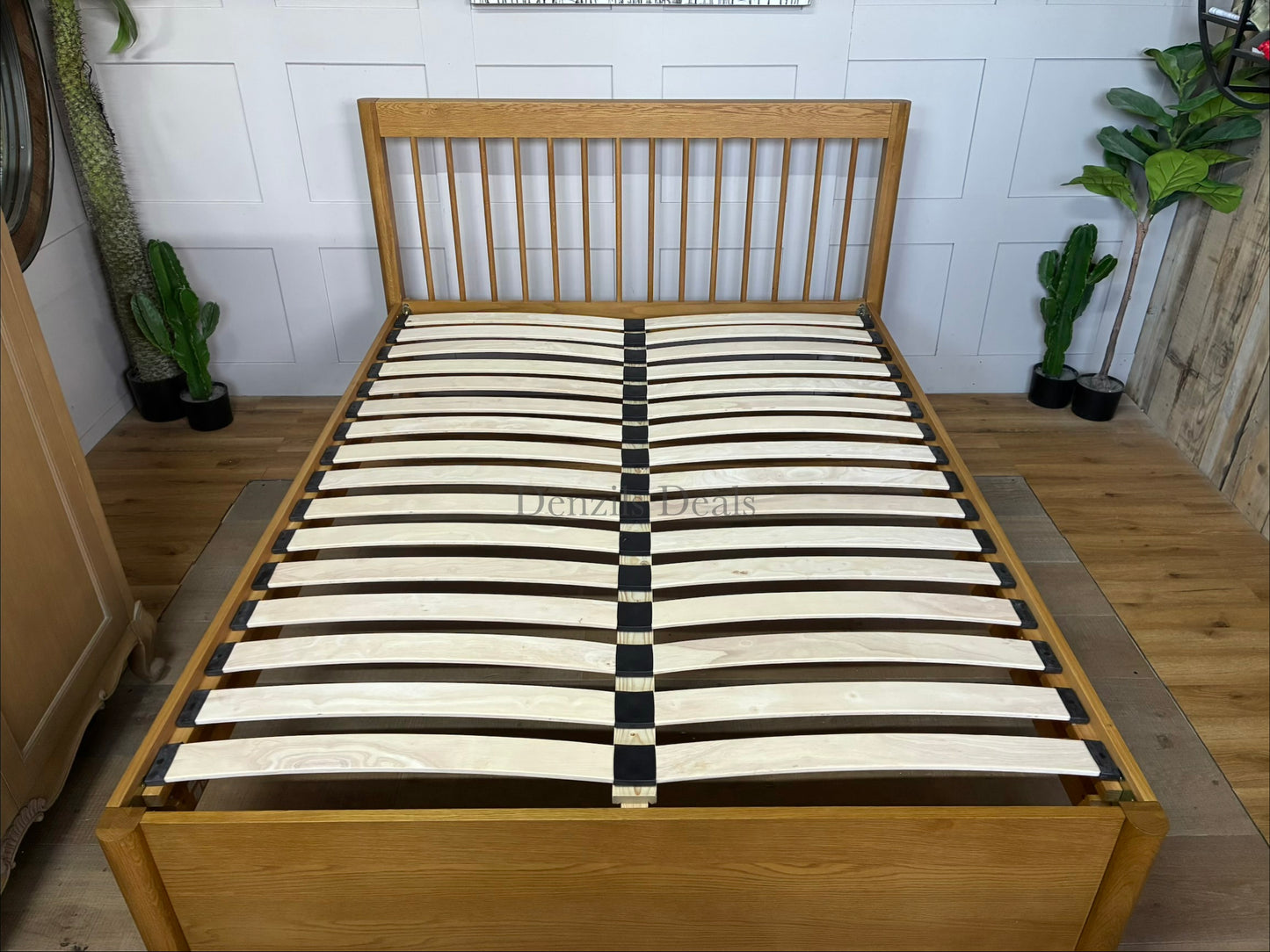 John Lewis Spindle Storage Bed Frame, king,  Rrp £1199 R32