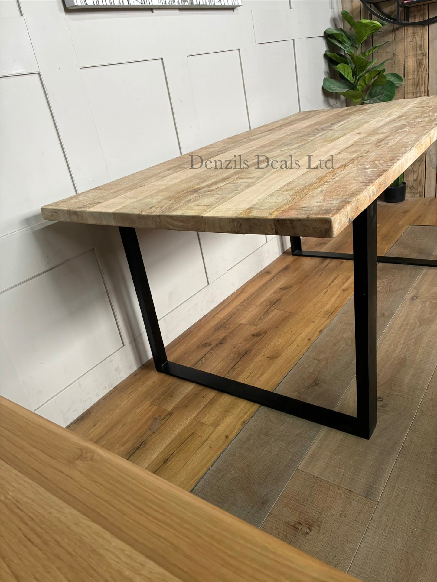 Nkuku Fia 6 Seater Mango Wood Dining Table, Natural Rrp £1250 R63