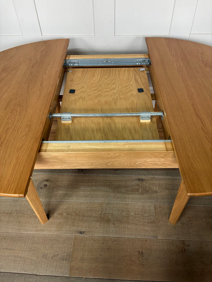 Fishe & Lilly WRIGHT OAK ROUND EXTENDABLE DINING TABLE Rrp £799