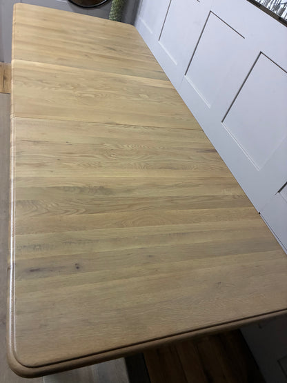 NEWTON Light Natural Solid Oak 6-8 Seater Extendable Dining Table