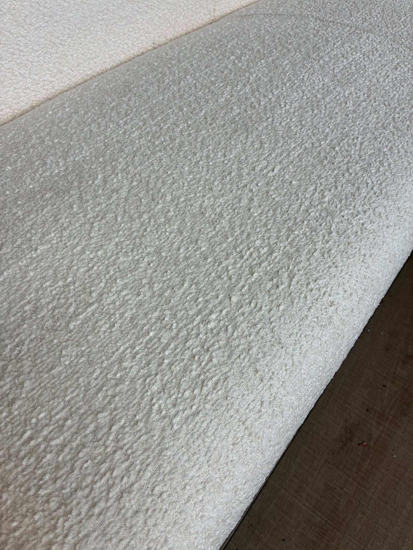 GRANDY LARGE 3 SEATER SOFA IN boucle Rrp £2359..