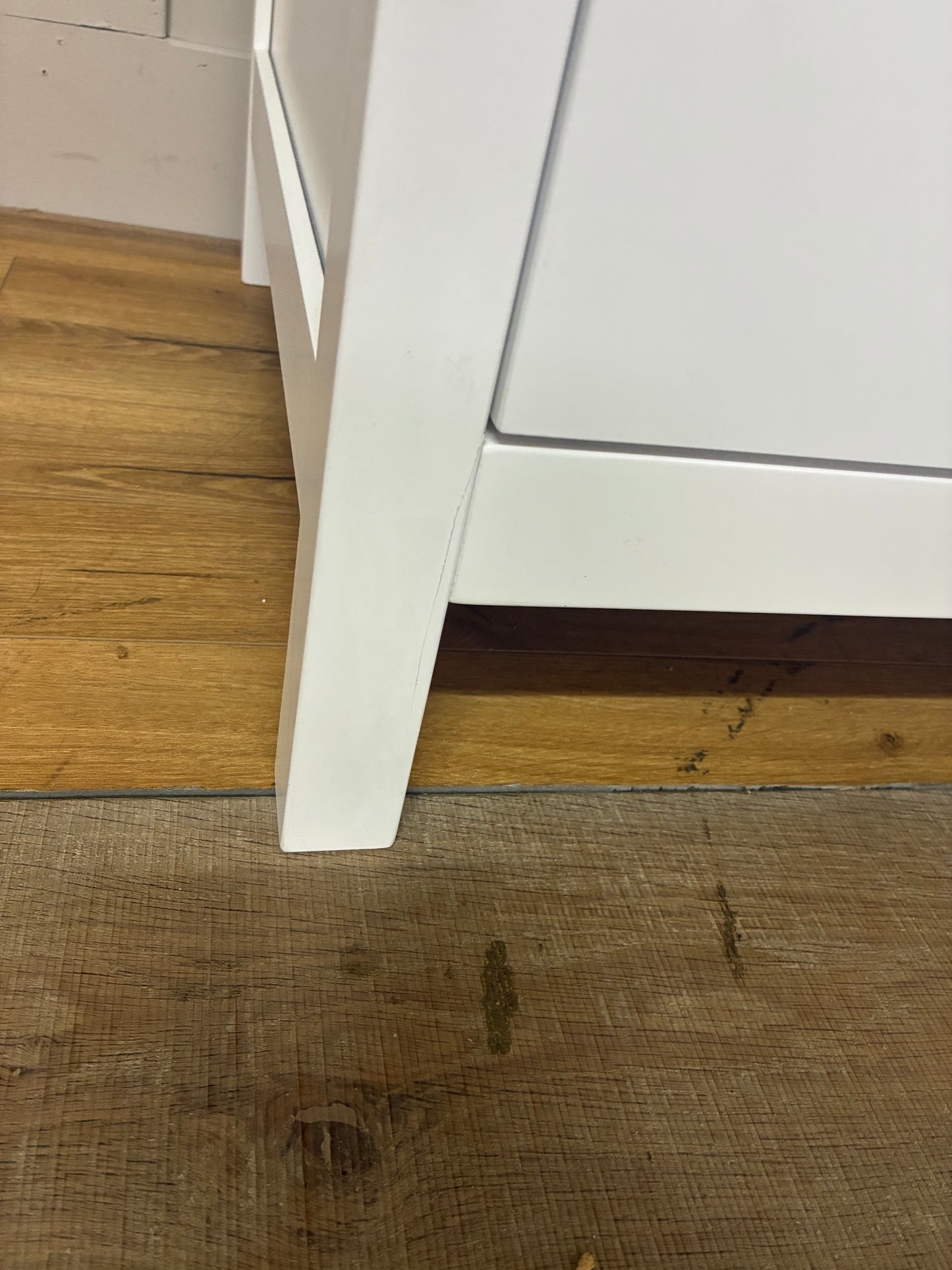 John Lewis Wilton 2 Door Wardrobe, white R8