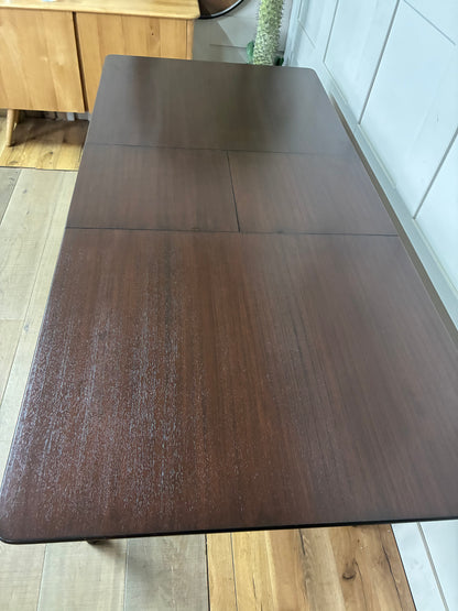 Fishe & Lilly Norway Walnut 4-6 Seater Dining Table RRP £899.99