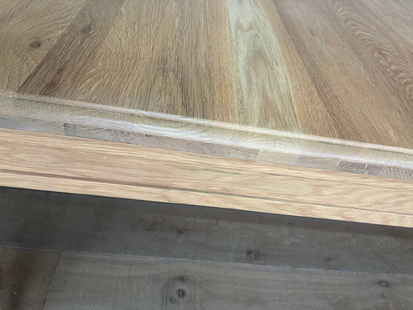 NEWTON Light Natural Solid Oak 6-8 Seater Extendable Dining Table Rrp £869