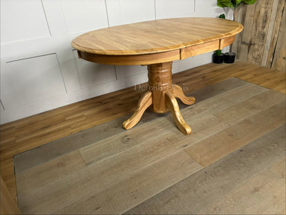 Hertford/Whatley 100cm-130cm extending Round Oak Pedestal Table 
 RRP £599