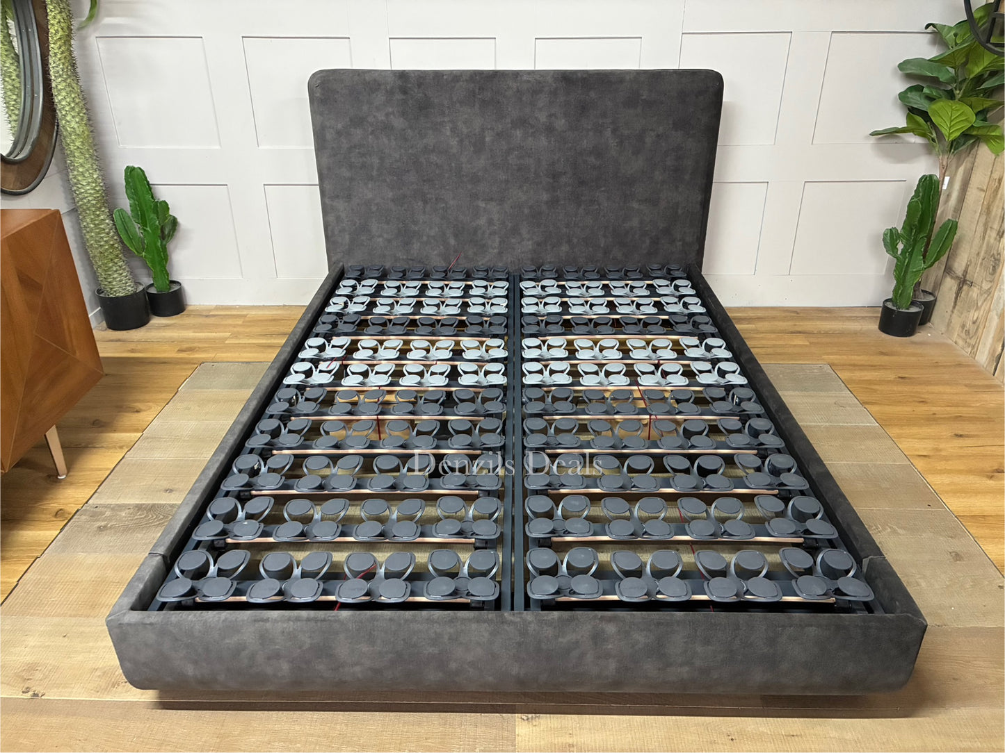 TEMPUR® Arc™ Adjustable Disc Upholstered Bed King Size Dark Grey R54/58'