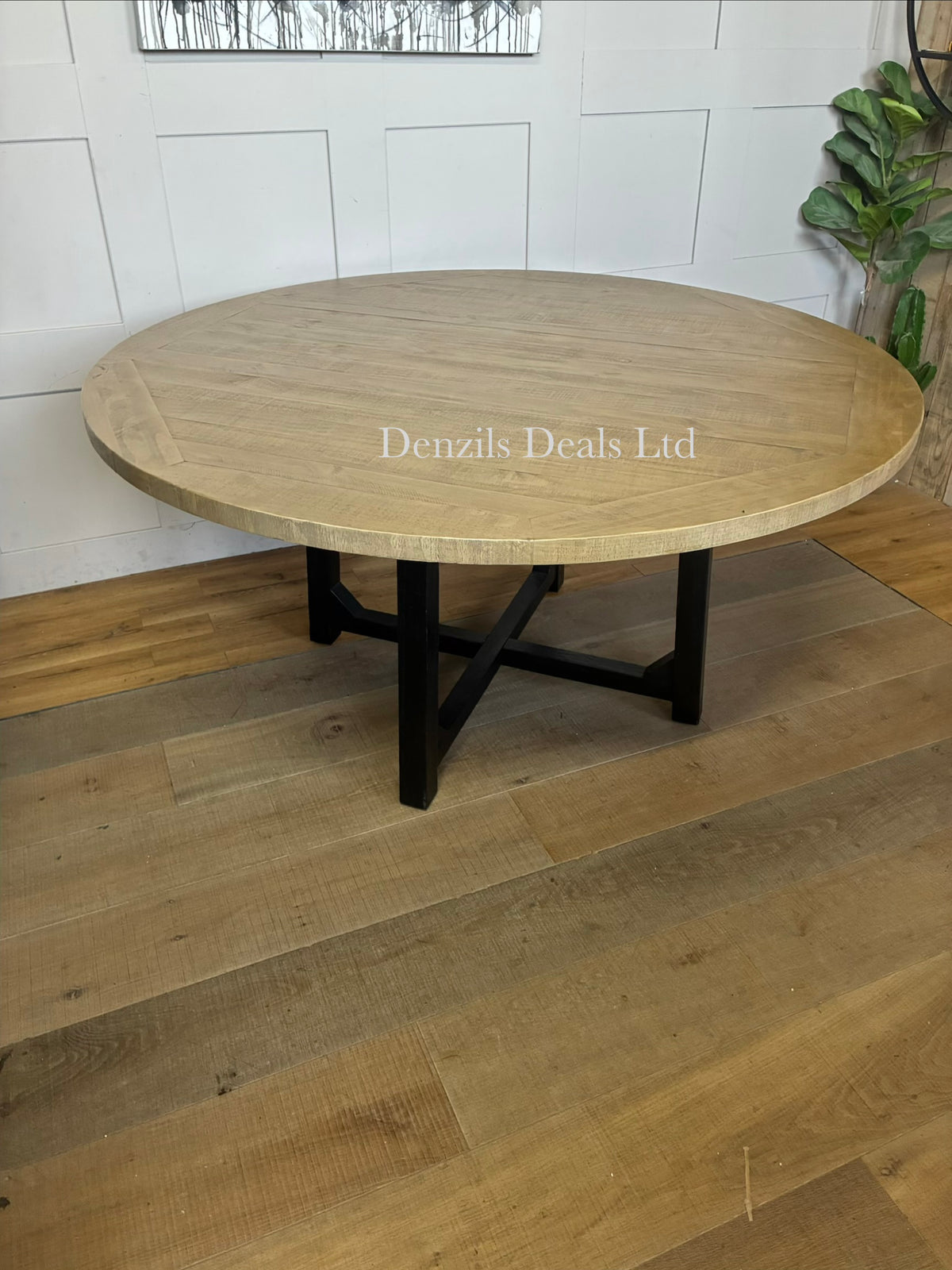 Cox & Cox Belluno Round Dining table, 160cm RRP £695