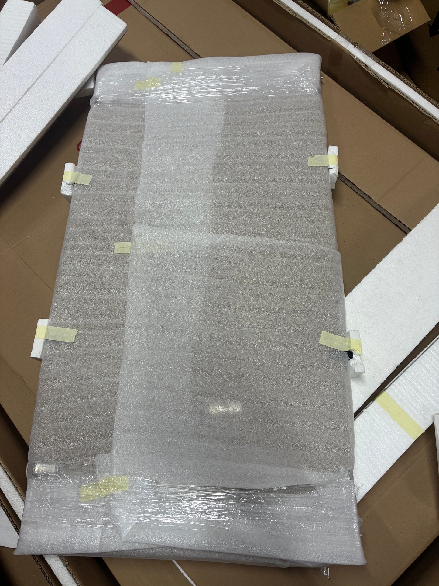 Dining table, West elm Hargrove Extendable Dining Table RRP £1299