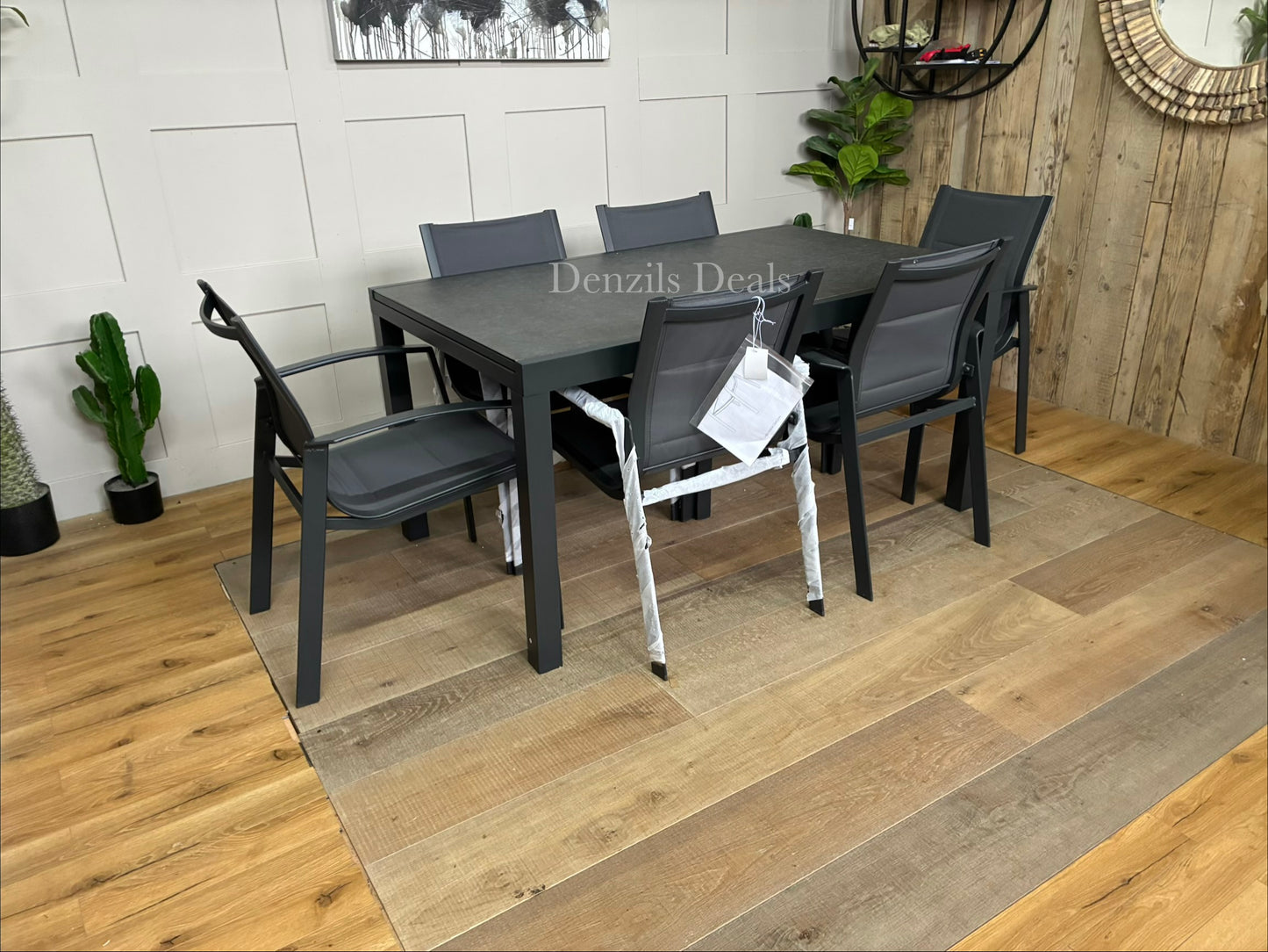 John Lewis Tampa Garden extending Dining Table With 6 dining Chairs
