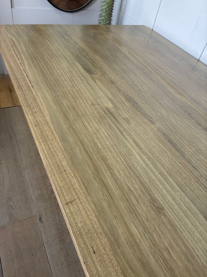 Nick Scali Natami Dining Table Rrp £1299
