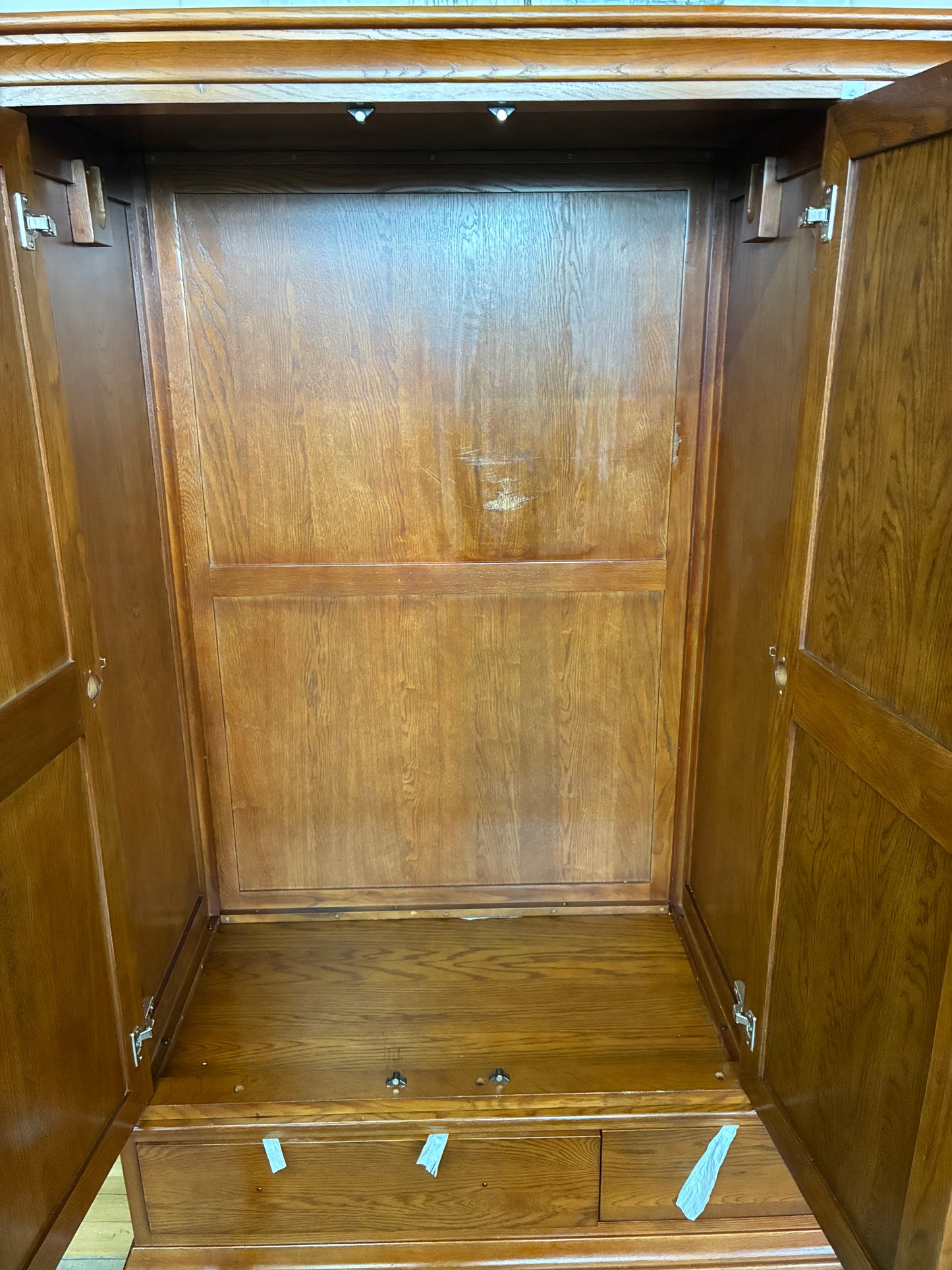 Cotswold WINCHCOMBE DARK OAK Triple Wardrobe